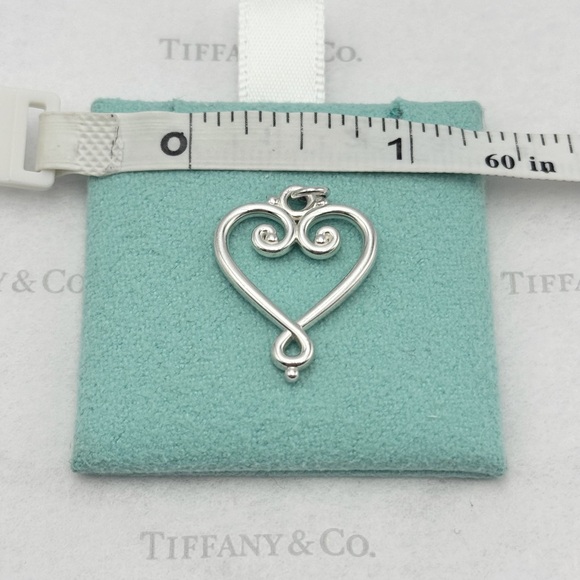 Tiffany & Co. Paloma Picasso Venezia Goldoni  Heart Charm Pendant Silver 925 - Picture 4 of 5